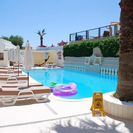 Er-ta Soyak Beach 3*